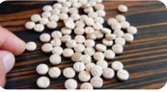 الجمارك تحبط محاولة تهريب 200 ألف حبة كبتاجون