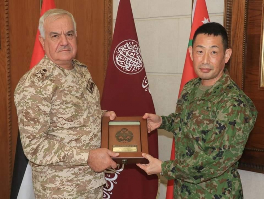 رئيس هيئة الأركان المشتركة يستقبل نائب القائد العام للعمليات المشتركة اليابانية