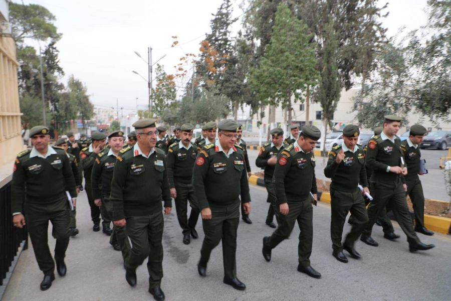 المساعد لشؤون مدينة الحسين الطبية يتفقد مجمع الاميرة عائشة بنت الحسين الطبي ...صور