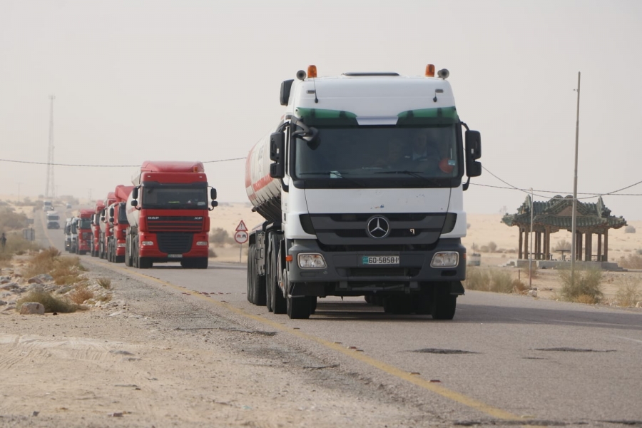 استئناف حركة الشحن البري بين المحافظات