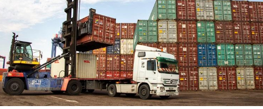 رسميا .. تعديل أجور نقل الحاويات  صورة