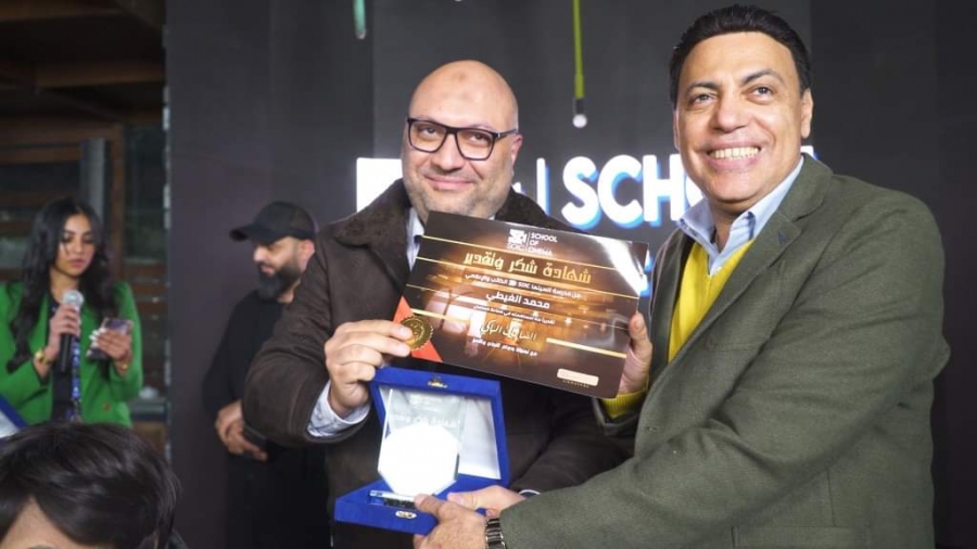 بالصور.. طلاب مدرسة السينما يشيدون بصناع مسلسل «الضاحك الباكي»