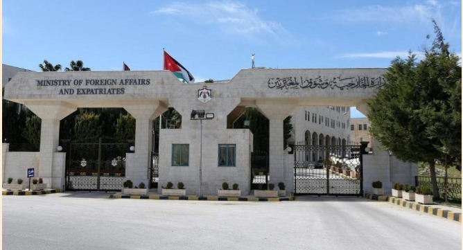 الخارجية تدين حادثة إطلاق النار على قوة اليونيفيل بلبنان