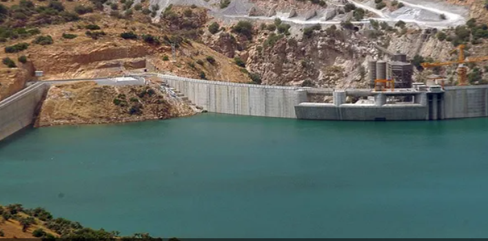 بعد سنوات عجاف.. أمطار غزيرة تنعش الزراعة والسدود في المغرب