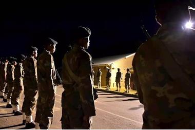 جنوب افريقيا تنشر الجيش حول محطات الكهرباء