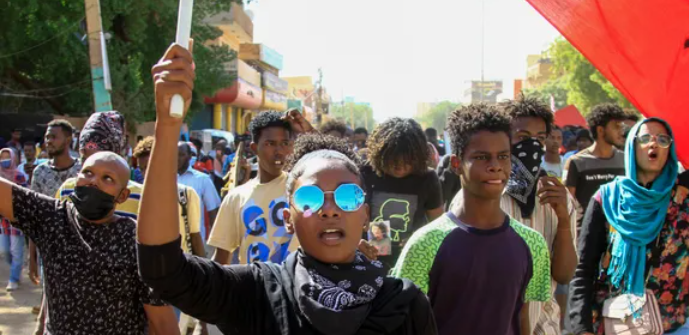 السودان...انتشار أمني كثيف واحتجاجات جديدة مطالبة بالمدنية