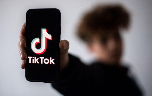 على غرار التيك توك .. هل هناك توجه لإيقاف منصات أخرى ؟ .. مصدر حكومي يوضح