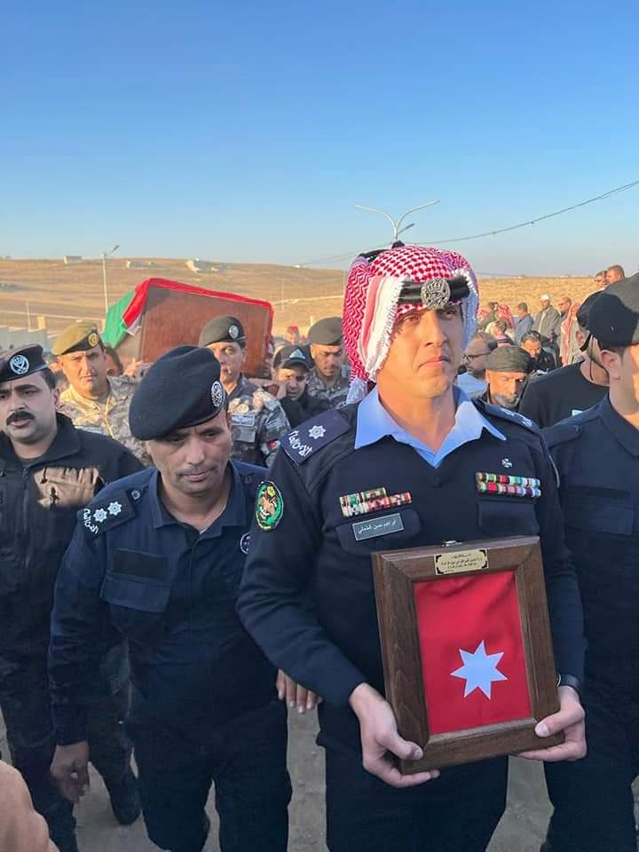 قلوبنا مع بلدنا ..