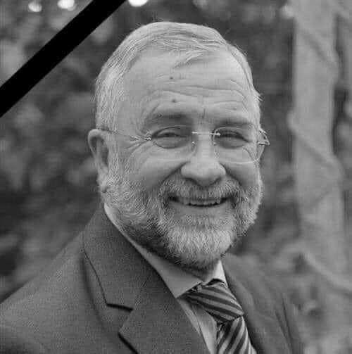   اللّيث الإنسان البكّاء  