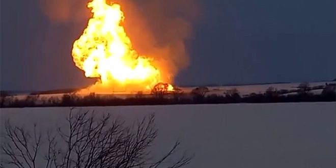 ثلاثة قتلى جراء انفجار خط أنابيب للغاز وسط روسيا
