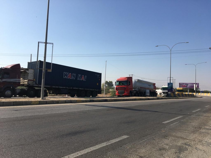 نقيب شركات التخليص يتوقع الانتهاء من كافة الحاويات المتأخرة الأسبوع المقبل