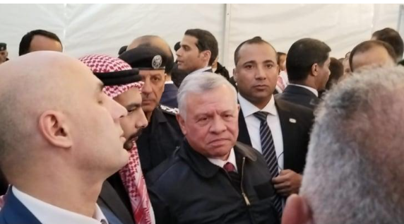 الملك في بيت عزاء الشهيد الرحاحلة