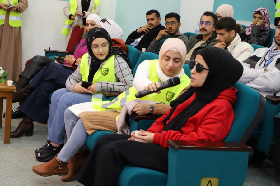 عبق الالوان لذوي الاعاقات البصرية ورشة عمل في البلقاء التطبيقية ...صور