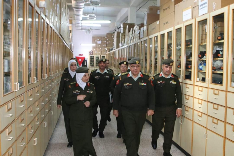 العميد الطبيب الهباهبه يتفقد قيادة المستودعات الطبية الرئيسية...صور