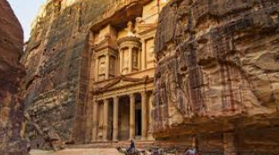 البترا: 900 ألف زائر متوقع مع نهاية العام 2022