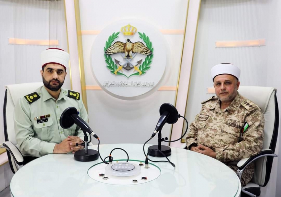 إذاعة الجيش العربي تستضيف العقيد الامام حسن المخاترة