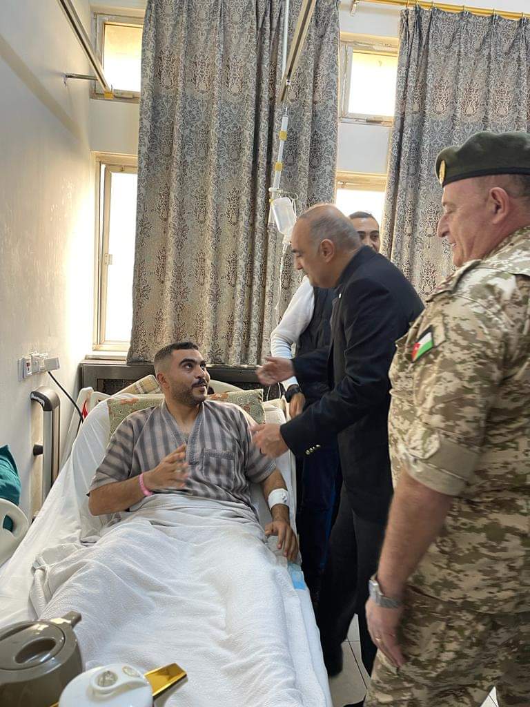 الخصاونة: يعود مصابي أحداث الحسينية في مدينة الحسين الطبية_صور