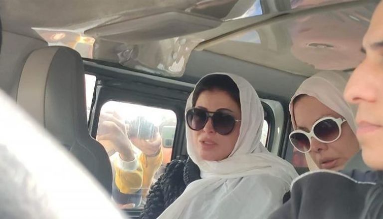 الصور ..جومانا مراد تشيع جثمان والدها بحضور نجوم الفن