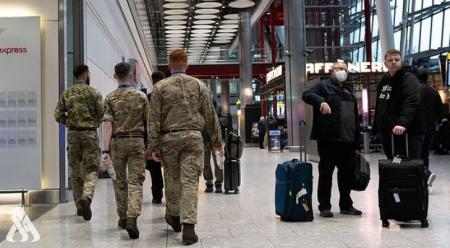 الجيش يحل محل موظفي الجوازات في مطارات بريطانيا