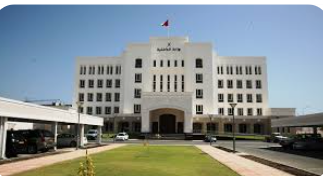 727 مرشحا بينهم 28 امرأة لعضوية المجالس البلدية بسلطنة عٌمان