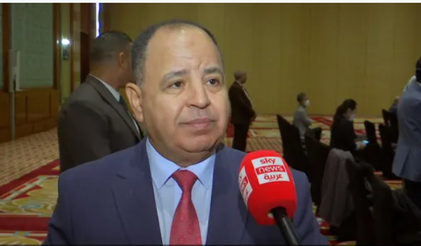 مصر تستهدف معدل نمو اقتصادي 5.5 بالمئة العام المالي القادم