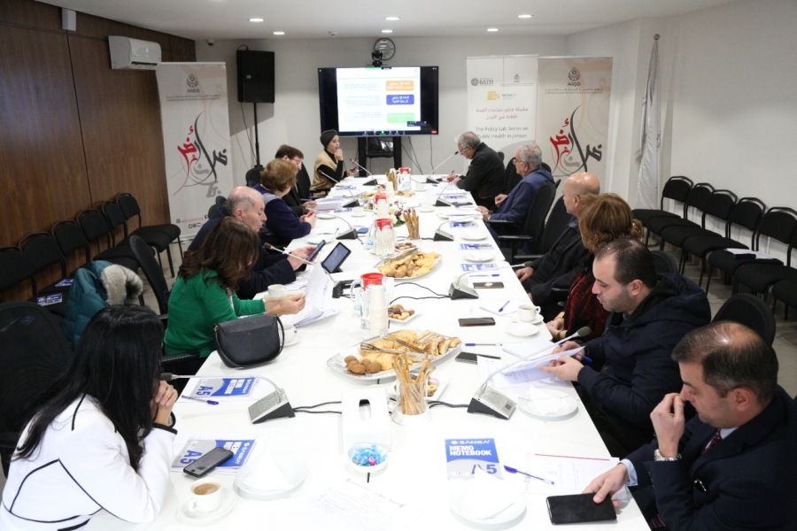 مختبر سياسات في النهضة العربية (أرض).. خبراء يؤكدون ضرورة تفعيل تطبيق توصيات قانون المسؤولية الطبية