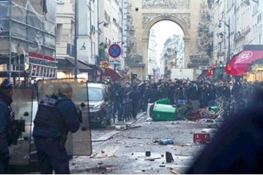 رفع قرار احتجاز المشتبه به في اعتداء باريس لأسباب صحية