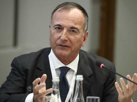 وفاة وزير خارجية إيطاليا الأسبق فرانكو فراتيني