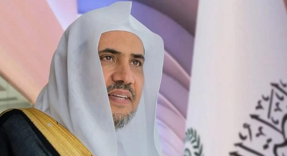 رئيس هيئة علماء المسلمين يحسم الجدل بشأن تهنئة غير المسلمين بأعيادهم