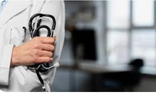 “الأطباء”: 38 ألف طالب على مقاعد الطب