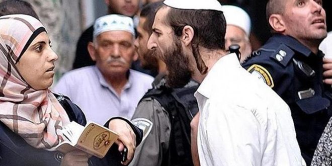 إصابة سيدة فلسطينية جراء اعتداء مستوطن عليها في القدس