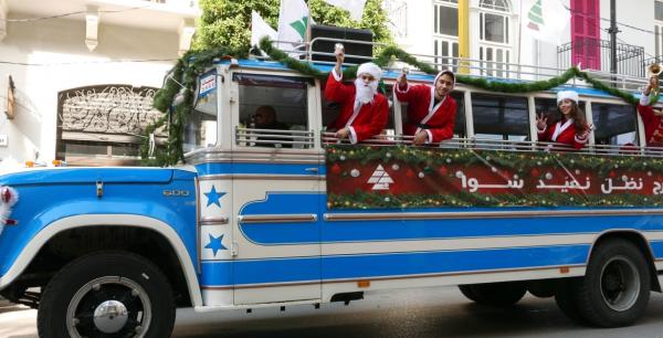 رغم أزمتها الإقتصادية .. دولة عربية الأكثر إنفاقا باحتفال عيد الميلاد عالميا