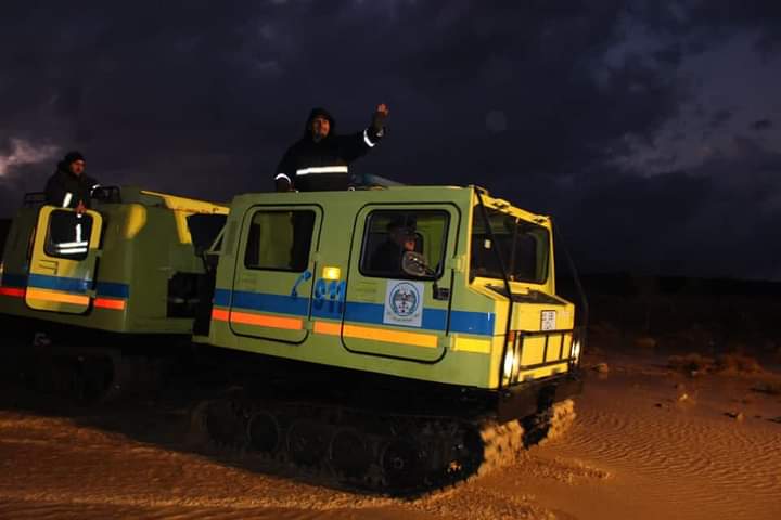 إنقاذ ركاب حافلتي نقل بعد محاصرتهم بالسيول في معان