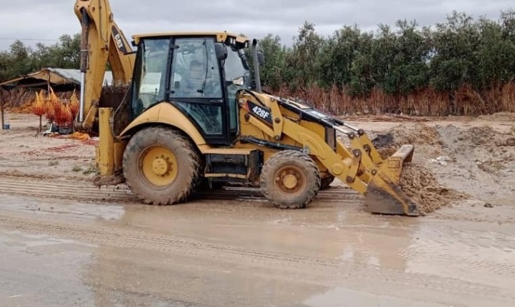 الإدارة المحلية: استئجار الآليات اللازمة لمواجهة أي تطورات بالحالة الجوية