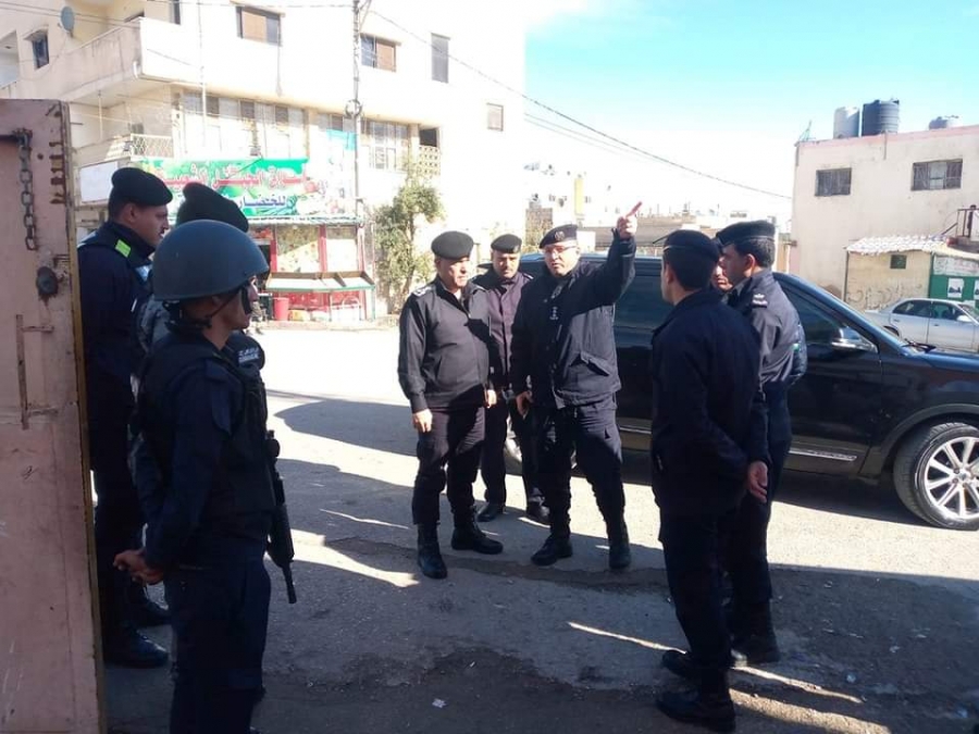 العميد القضاه يتفقد  مرتبات مديرية الأمن العام  المشاركين بواجب امتحانات الدورة التكميلية