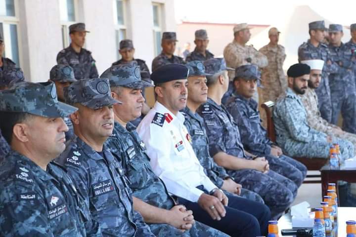 تخريج دورات فـي السباحة والغوص _صور