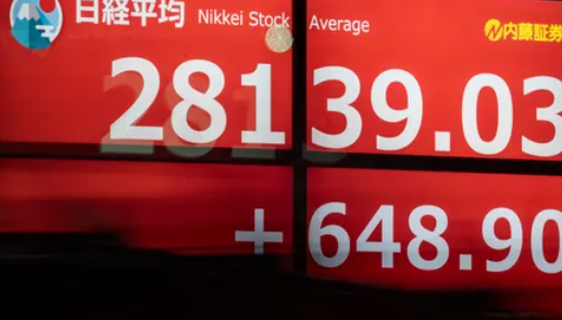 نيكي الياباني يغلق قرب أدنى مستوى في 3 أشهر