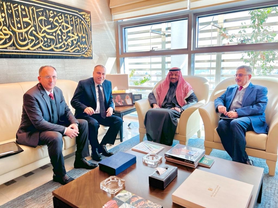 السديري يستقبل وكيل وزارة الأوقاف والشؤون الإسلامية الفلسطينية