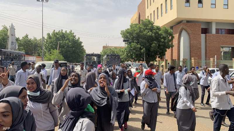 السودان.. رفع رسوم الجامعات الحكومية 900 يثير غضبا كبيرا
