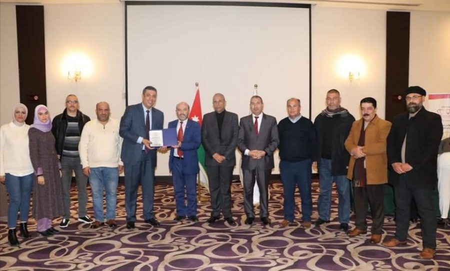 البلعاوي يكرم مدير اثار محافظة اربد تقديرا وعرفانا بانجازاتهم