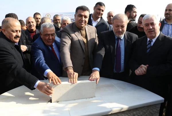 الحنيفات يضع حجر الأساس لمعرض إربد الدائم للمنتجات الريفية والزراعية