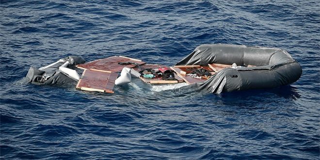 انتشال جثث 13 مهاجراً بعد غرق قارب قبالة جنوب المغرب