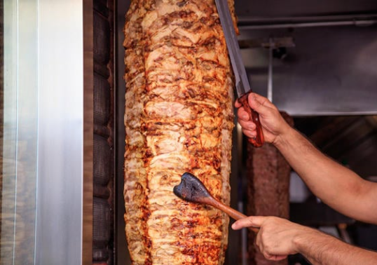 إغلاقات بالجملة في قطاع المطاعم بالأردن بعامين