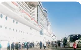 على متنها المئات.. أول باخرة سياحية في العام الجديد ترسو في مياه العقبة