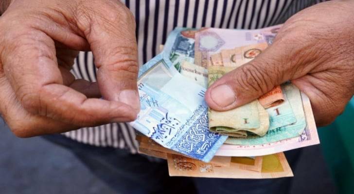 نقابات العمال: هوة كبيرة بين مستوى الأجور وخط الفقر