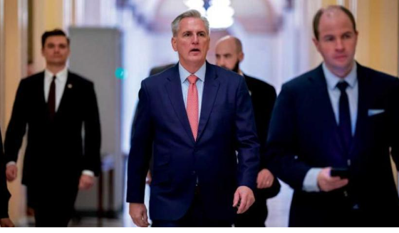 الأغلبية الجمهورية تتوعد بمحاسبة بايدن