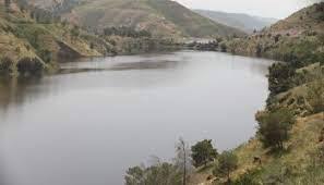 وزارة المياه والري : ارتفاع الهطول المطري العام الى 35,4 من المعدل العام وتخزين السدود 48 مليون م3 بنسبة 17 