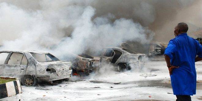مقتل أربعة مسؤولين أمنيين بانفجار سيارة مفخخة في نيجيريا
