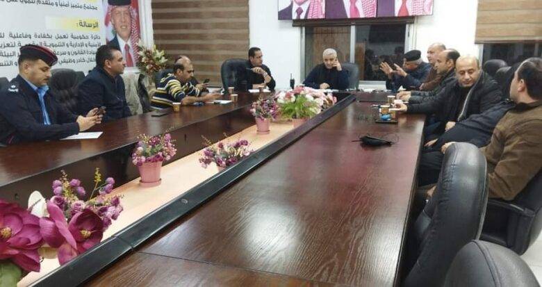 محافظ العقبه :ادامة العمل بغرفة العمليات في مبنى المحافظة نظرا لظروف الجوية السائده