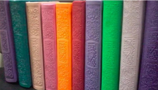 الجزائر.. إتلاف لعب أطفال ومصاحف بسبب ألوانها